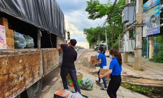 Những chuyến xe đầy ắp rau quả của tuổi trẻ Bình Phước 'cập bến' TPHCM