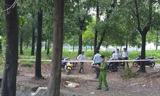 Tắm mưa, bé gái rơi xuống mương đuối nước thương tâm 