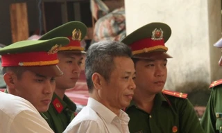 Hủy tạm giam 3 cán bộ liên quan vụ cựu Bí thư Bến Cát mua đất