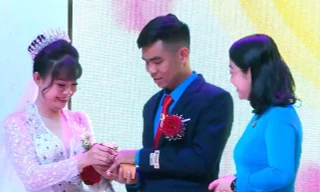 Đám cưới trong mơ của 10 đôi công nhân khó khăn ở Bình Dương