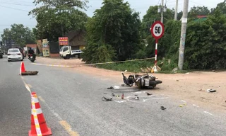 Bị xe tải tông, 3 người trong gia đình thương vong