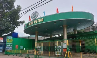 Hàng loạt cây xăng bất ngờ đóng cửa khi giá giảm mạnh