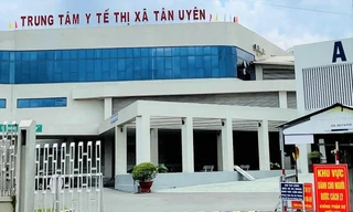 Tạm giam bác sĩ trong đường dây tiêm vắc xin 'dịch vụ'