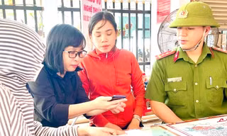Công an Bình Dương, Bình Phước cấp CCCD và tài khoản định danh xuyên suốt kỳ nghỉ lễ