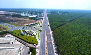 Tuyến đường gần 1.500 tỷ đồng như ‘dải lụa’ qua khu công nghiệp xanh ở Bình Dương