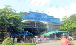 Cảnh sát chăng dây ngưng hoạt động chợ Đầu Mối lớn nhất Bình Dương