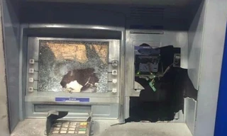 Máy ATM bị phá hỏng 