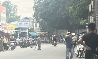 Người phụ nữ bán cá nghi bị hai thanh niên lạ mặt cắt cổ 