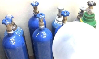 Triệt phá lò sản xuất, cung cấp khí cười quy mô lớn ở Bình Dương