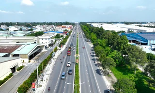 Nhìn từ trên cao 3 đường liên kết nhau được nâng cấp lên 6 làn xe ở Bình Dương