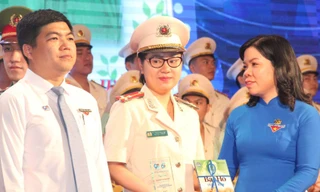 Tuyên dương tuổi trẻ công an ‘vì nước quên thân vì dân phục vụ’