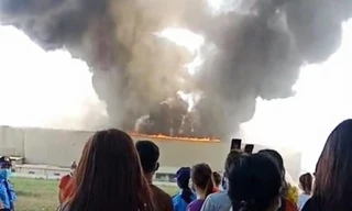 Cháy lớn tại Khu công nghiệp Sóng Thần 2 Bình Dương