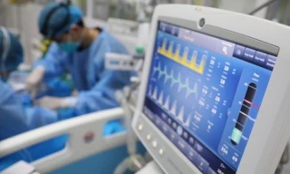 Bình Dương: 9 ca mắc COVID-19 phải thở máy