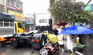 Bình Dương: Hai mẹ con thương vong dưới bánh xe đầu kéo