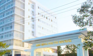 Tước giấy phép hai dược sĩ, tạm đình chỉ hoạt động nhà thuốc Bệnh viện Đa khoa Bình Phước 