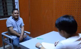 Công an lấy lời khai của Thanh (Ảnh: CACC)