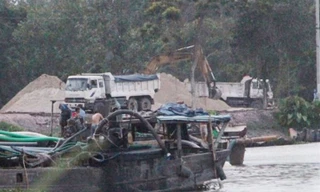 Hàng loạt bến thủy hoạt động trái phép ở Bình Dương bị xử lý