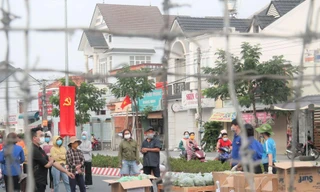 Bình Dương dừng hoạt động chợ tự phát, chuẩn bị 10 nghìn giường bệnh 