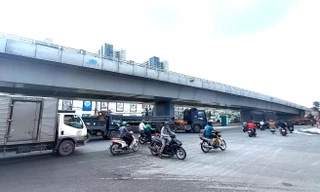 Cận cảnh cầu vượt thép đầu tiên tại Bình Dương sắp thông xe