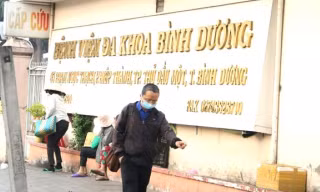 'Người ngành y' hiến kế ngăn tái diễn thiếu thuốc ở bệnh viện công lập tại Bình Dương