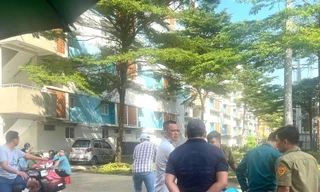 Huấn luyện viên tennis tử vong khi rơi từ lầu 4 xuống đất