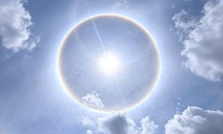 Vòng tròn sáng rực bao quanh Mặt Trời suốt nhiều giờ