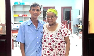 Hai chị em tìm thấy nhau sau gần 50 năm thất lạc 