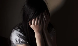 Đi xem phim cùng bạn trai, cô gái bị lừa vào nhà nghỉ hiếp dâm