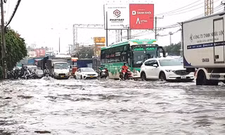 Nhiều điểm trên quốc lộ 13 chưa mưa đã ngập, Bình Dương bàn giải pháp khắc phục