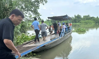Rủ nhau tắm sông, 3 nữ sinh mất tích