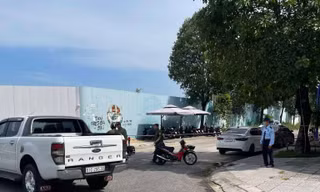Người đàn ông tử vong bất thường trên đường ở Bình Dương