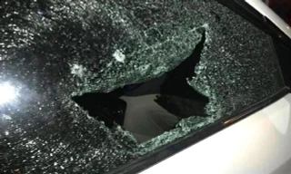 Đập kính hàng loạt ô tô, lấy trộm 20 tờ vé số trúng giải Nhất