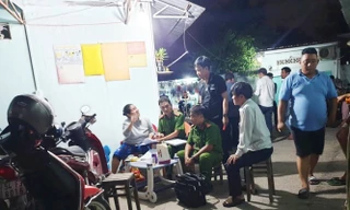 Công an lấy lời khai của nhân chứng