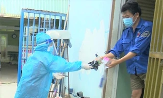 Bình Dương công bố đường dây nóng tránh F0 ‘tự bơi’, xử lý nơi nào né trách nhiệm