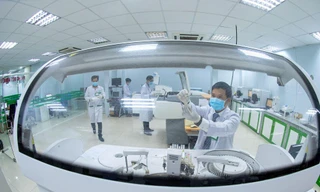 Bình Dương ghi nhận thêm 55 ca dương tính, phun khử trùng trung tâm hành chính tỉnh