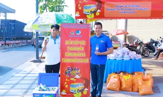 Tuổi trẻ đất Thủ tiếp sức thanh niên công nhân về quê đón Tết