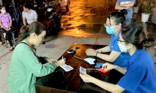 Bình Dương xuyên đêm làm thủ tục cấp căn cước và tích hợp định danh điện tử 