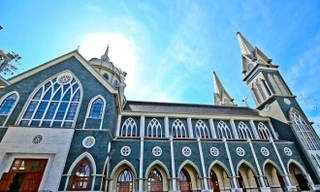 Bình Dương: Thắp 2.600 ngọn nến tưởng niệm người tử vong do COVID-19