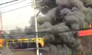 Khói bao trùm tiệm cầm đồ