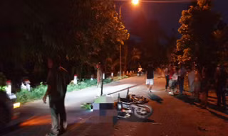 Sau va chạm giao thông, nam thanh niên văng xuống đường tử vong