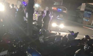 Bị ‘quái xế’ tông, một thượng úy công an nguy kịch