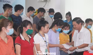 Bình Dương thưởng Tết Nguyên đán cao nhất gần 500 triệu đồng 