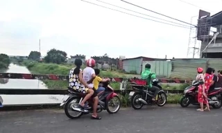 Bé trai 10 tuổi bị nước suối cuốn trôi trên đường đi học về