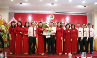 Ban Chấp hành lần thứ IX nhiệm kỳ 2017-2022 ra mắt Đại hội.