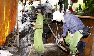 Huy động hơn 100 cảnh sát giải tỏa “điểm nóng” thiếc lậu