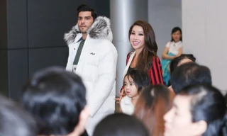 Hoa hậu Siêu Quốc gia Jenny Kim và Nam vương Siêu Quốc gia Gabriel Correa ​đã có mặt tại Việt Nam vào tối qua.