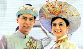 Trang phục cưới giá hàng trăm triệu của vợ chồng Lâm Khánh Chi