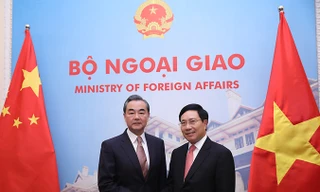 Phó Thủ tướng, Bộ trưởng Ngoại giao Phạm Bình Minh hội đàm với Bộ trưởng Ngoại giao Trung Quốc Vương Nghị. Ảnh: Cổng thông tin điện tử Chính phủ cung cấp.