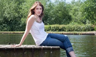 Nhà văn trẻ Samantha Shannon: J.K Rowling của thế hệ 9x