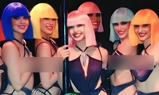 Lisa bị chỉ trích tình dục hóa phụ nữ vì màn lột đồ ở hộp đêm